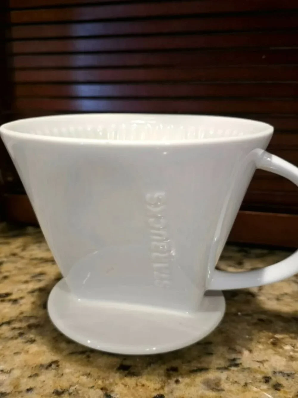 Starbucks Ceramic Coffee Filter #4 Pour Over Brewer Drip Coffeemaker White